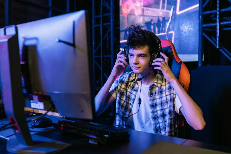 How Watching Pros Play First Quietly Wrecks Your Sense of Discovery
